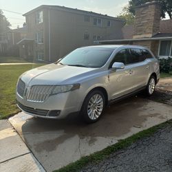 2012 Lincoln MKT 3.5 L Twin Turbo V6 All-Wheel-Drive👀👍🏻👍🏻