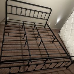 Cali King Metal Bed Frame 