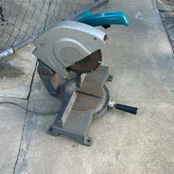 Makita Miter Saw 