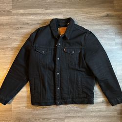 Levi’s Denim Jacket (Black) Sherpa Lined Men’s x Large 