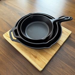 Lodge Cast Iron Skillet Set