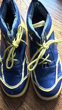 Kids’ Boots – Size EU 34 – $5 