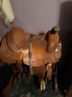 Saddle