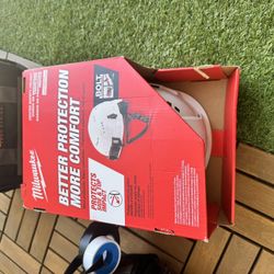 Milwaukee Helmet