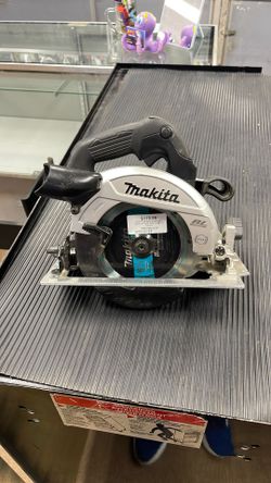 Makita Circular Saw XSH04 Tool Only