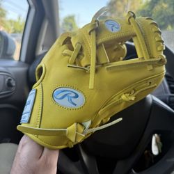 Rawlings Heart Of The Hide 11.5 Infield Glove