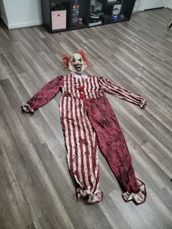 Spirit Halloween Creppy Clown Costume Adult Small