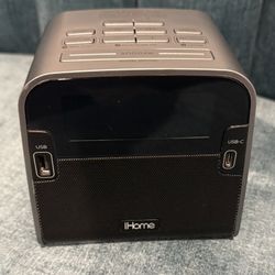 iHome Bluetooth FM Clock Radio And Speaker