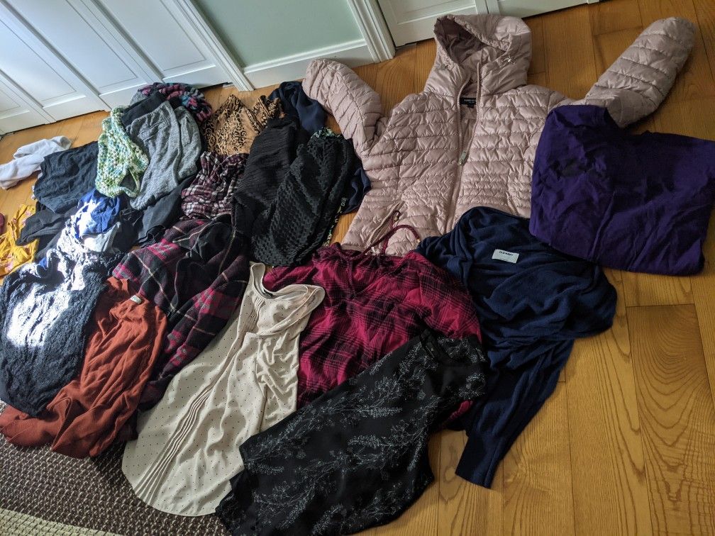 Women's Clothes Bundle L/XL