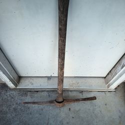 Pickaxe Vintage