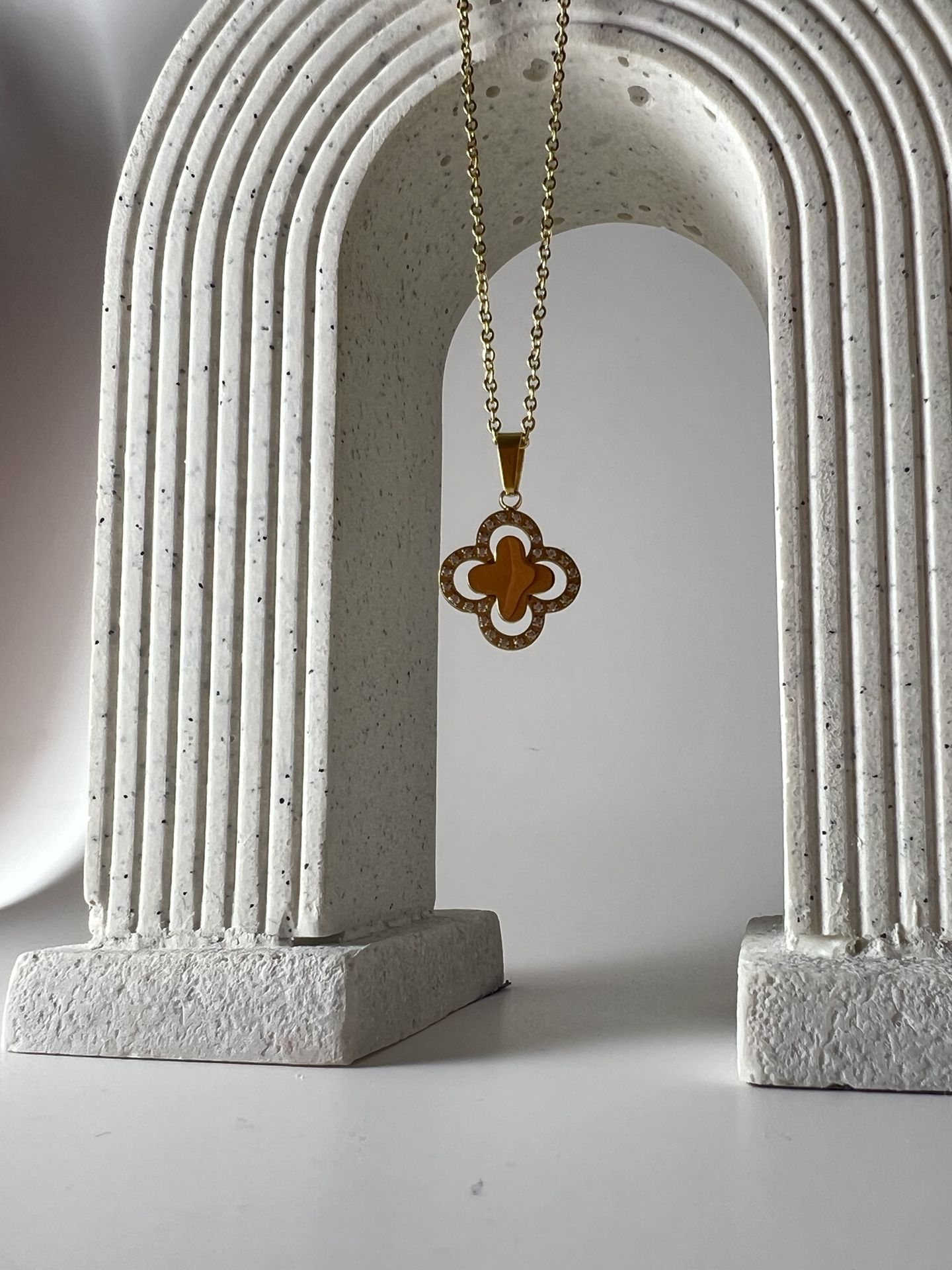 Four-Leaf Clover Necklace 18k plated stainless steel chain for women