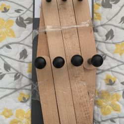 Threshold Outlet & Design Accordion Hook Rack 
