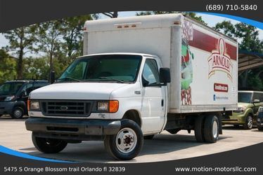 2005 Ford E350 Super Duty Cutaway