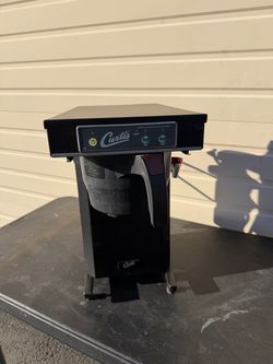 Curtis TLP Low Profile 18" Automatic Airpot Brewer with Black Finish - 120V, 1500W