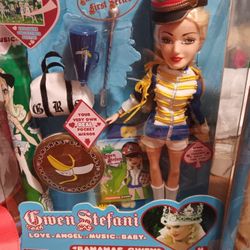 2006 HaraJuku Lovers~ GWEN STEFANI ~ BANANAS GWEN. 