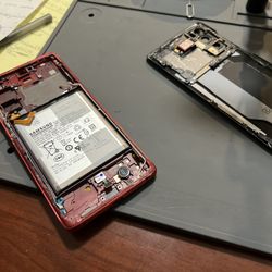 BROKEN PHONE