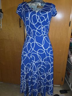 Elizabeth Scott dresses