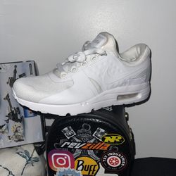 Nike AirMax Zero, Men’s Size 8 NEW