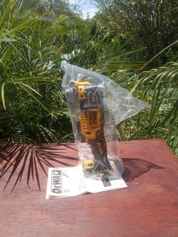DeWalt 20v new XR. Multi tool 3 speed.  Brushless motor