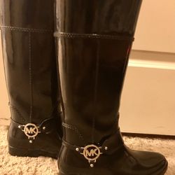 Michael Kors Women’s Fulton Harness, tall/knee high black Rain boot Size 8