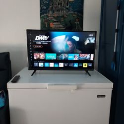 32 In VIZIO TV