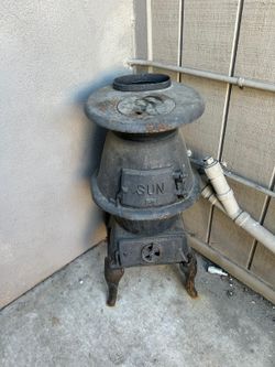 Antique sun 50 potbellystove
