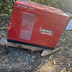 Square Wave TIG 200 TIG welder