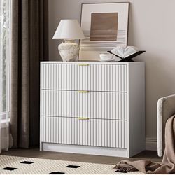 White 3 drawer dresser