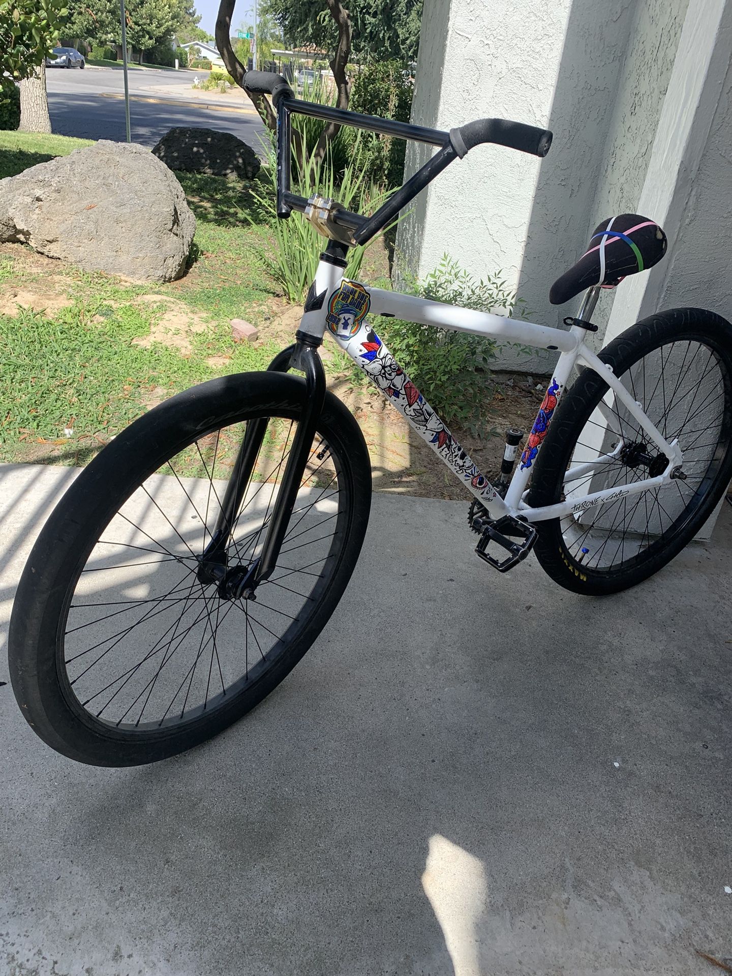 White Chad Throne 29er