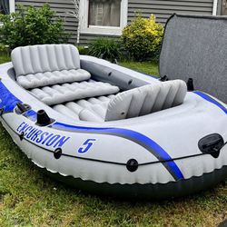 Inflatable Boat With Floor Insert