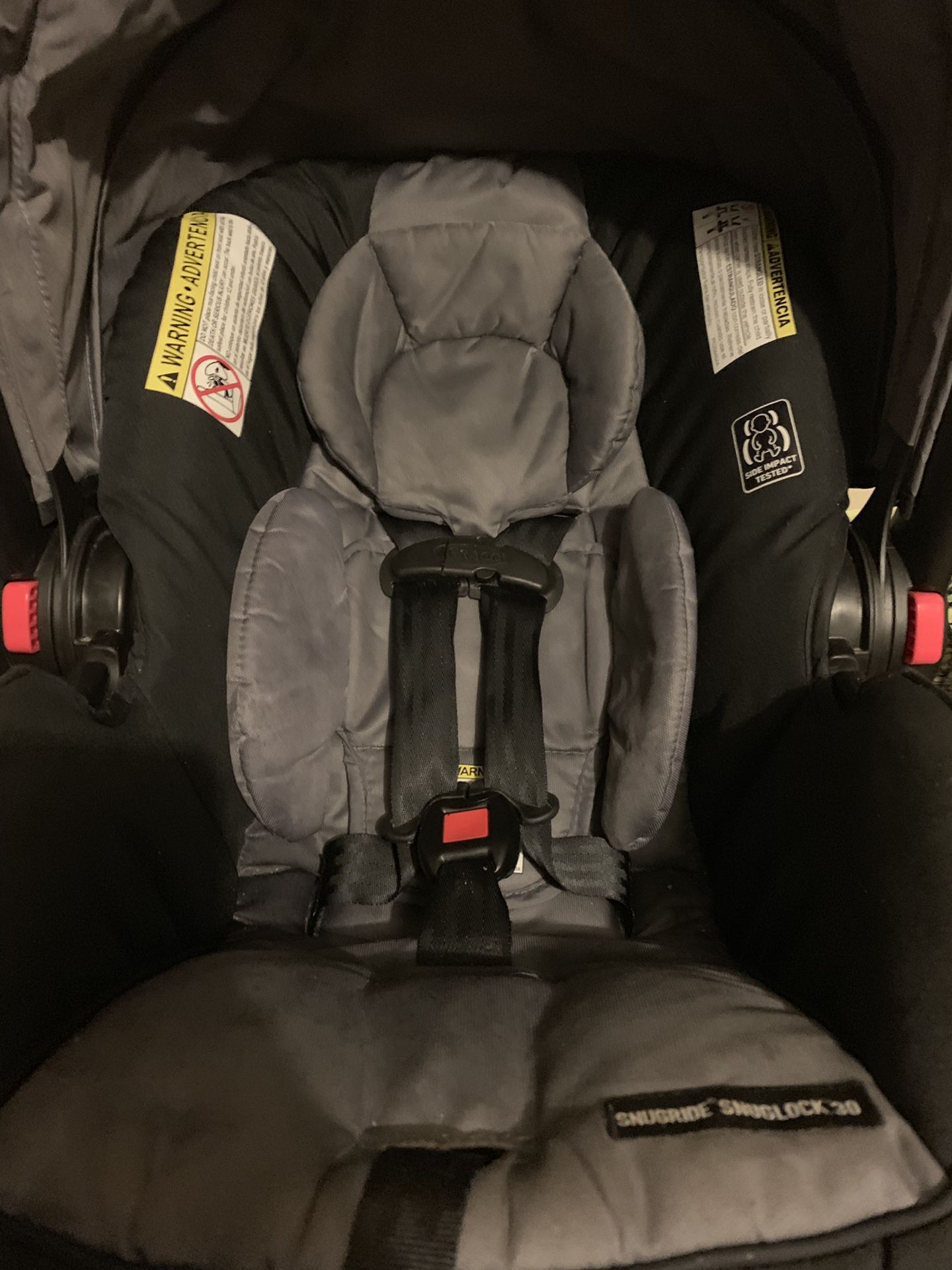 Graco infant seat ( 2 bases)