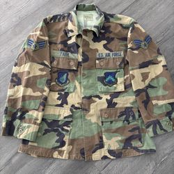 US Air Force Jacket Mens Medium Short BDU Woodland Camo Ripstop With Patches