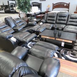 Vacherie Black Reclining Living Room Set (SOFA and LOVESEAT