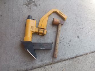 Bostitch MIII flooring stapler tool