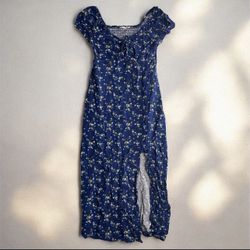 Gorgeous floral dress with side slit