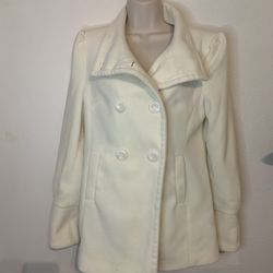 Ivory smooth fleece jacket coat size Medium.   (R)