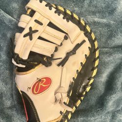 Rawlings 1st base softball glove