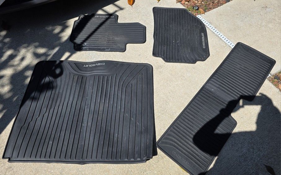 2018-2024 CHEVY EQUINOX Oem Rubber Mats