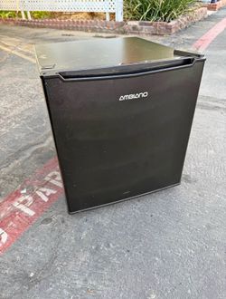 Ambiano mini fridge
