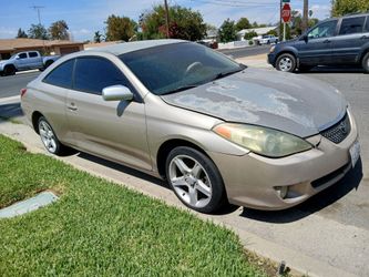 Toyota solar 2004