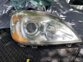 Headlight 2003 Mercedes Benz ML 350