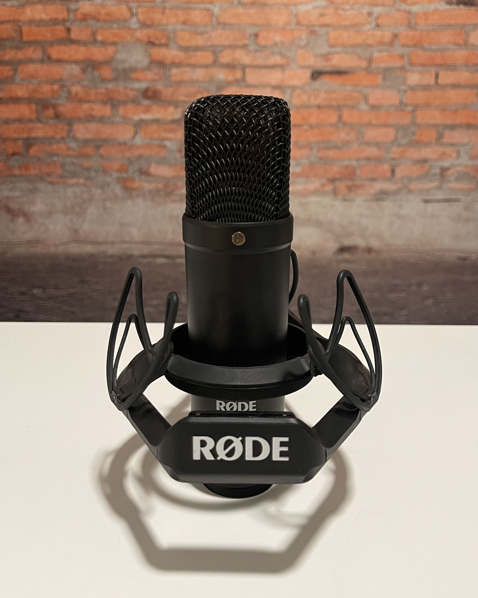 Rode NT1 Condensor XLR Mic for Sale in Carrollton, TX - OfferUp