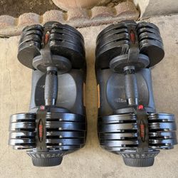 Adjustable Dumbbells 70 Pounds Each 