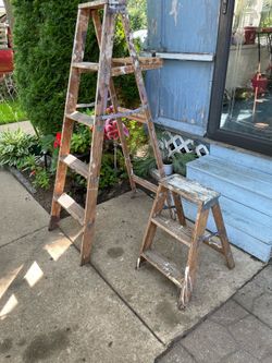 Wooden Ladders set of 2