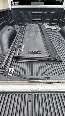 BAKFlip Folding Tonneau Cover
