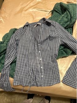 Hollister shirt
