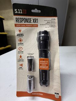 1031 LUMENS - 5.11 Tactical Response XR1 Flashlight