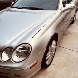 2004 Mercedes-Benz CLK-Class