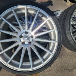 22" Staggerd Pre-owned ROADFORCE RF15 Silver Wheels With New Tires For MERCEDES BENZ S550