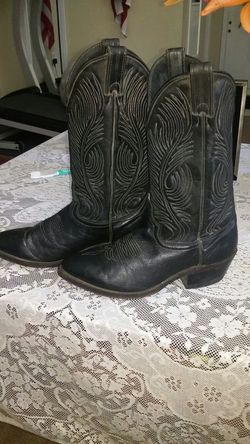 8. 1/2 cowboy boots